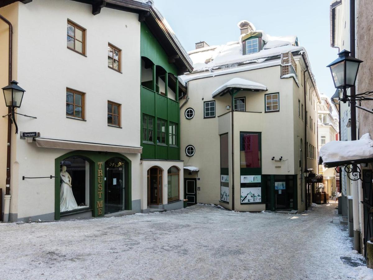 Comfortable Apartment In Zell Am See Near Forest Exterior photo