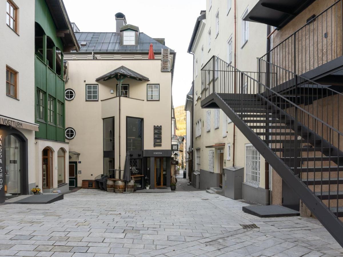 Comfortable Apartment In Zell Am See Near Forest Exterior photo
