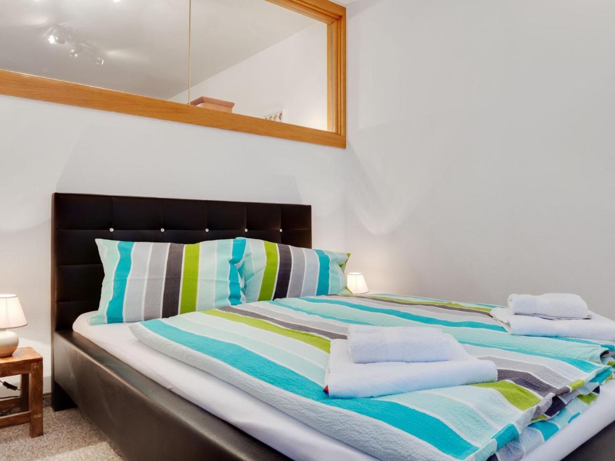 Comfortable Apartment In Zell Am See Near Forest Exterior photo